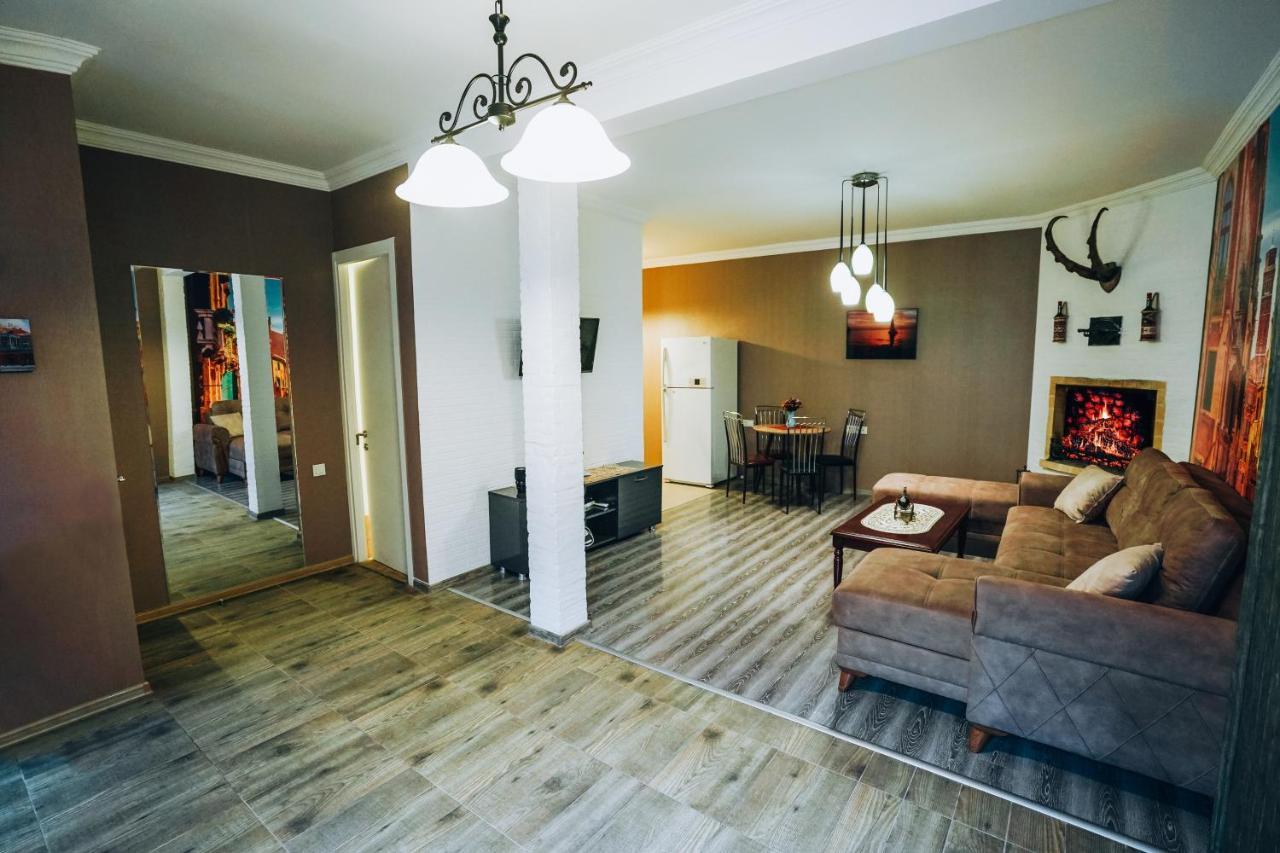 Apartamento Second House Rustaveli Tiflis Exterior foto